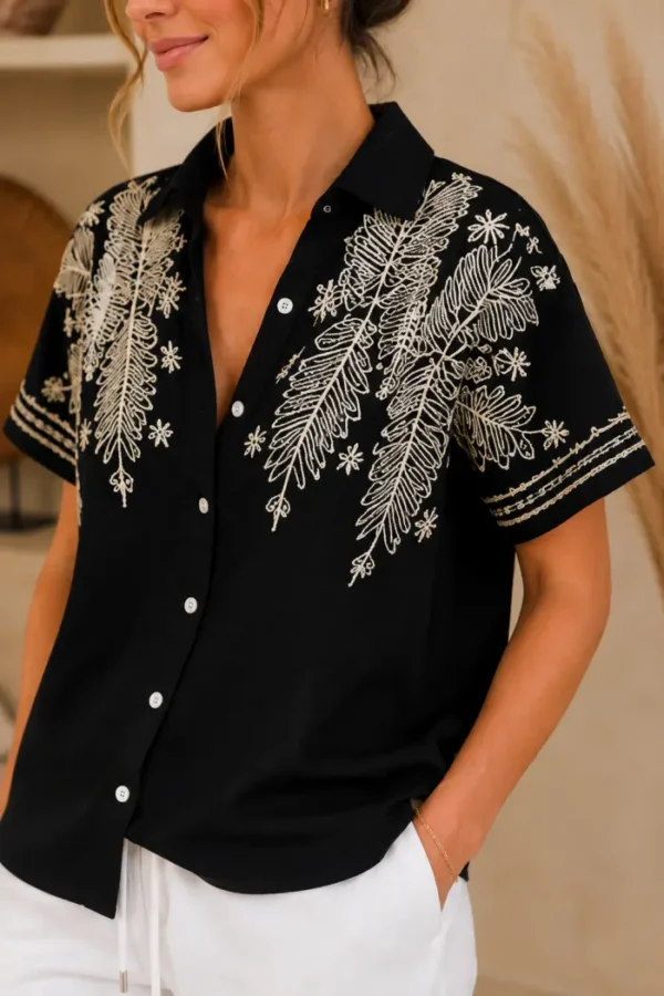 Zwarte Damesblouse met Goud Borduursel Zwarte Damesblouse met Goud Borduursel