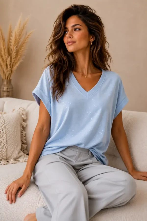 Top met Strassteentjes Licht Blauw Top met Strassteentjes Licht Blauw