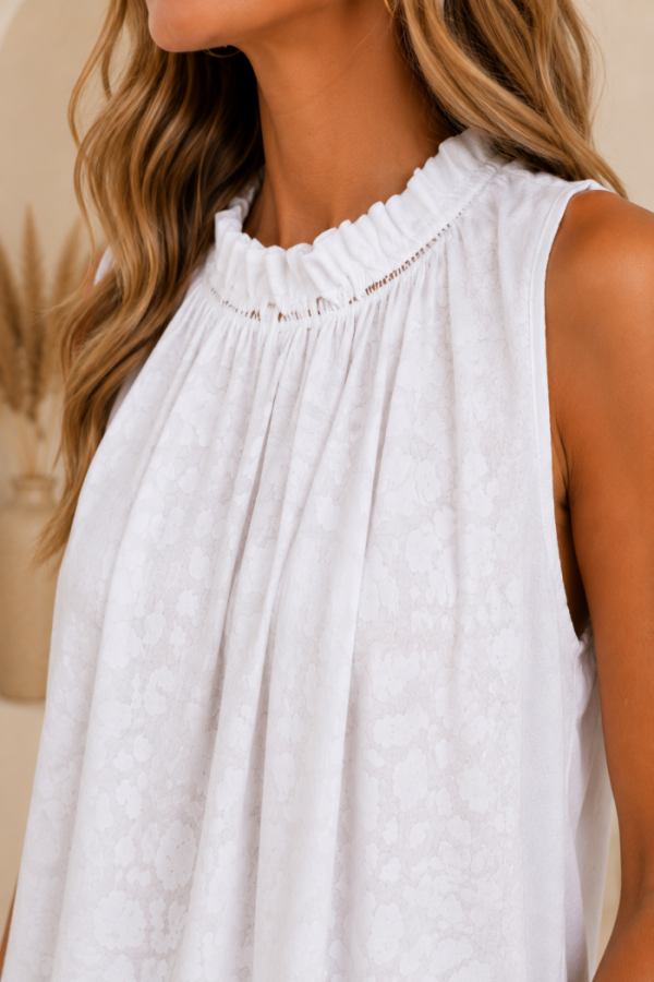 Elegante Witte Viscose Top met Geplooide Hals â One-Size Elegante Witte Viscose Top met Geplooide Hals â One-Size
