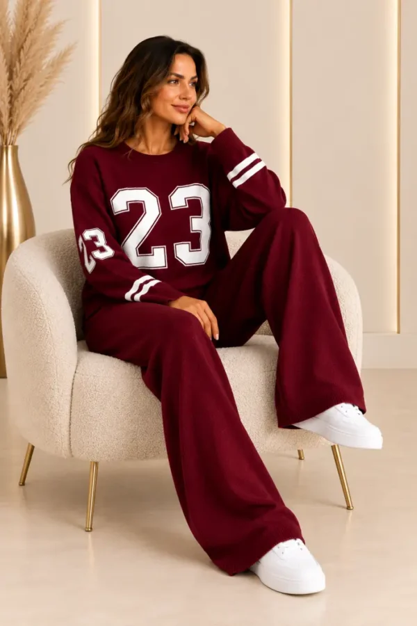 Bordeaux Comfy Set 23 zittend Bordeaux Comfy Set 23 zittend