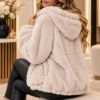 Beige Dames Teddy Hoody Jas met Capuchon zittend Beige Dames Teddy Hoody Jas met Capuchon zittend