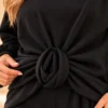 Zwart dames vrijetijdspak met knoopdetail Zwart dames vrijetijdspak met knoopdetail