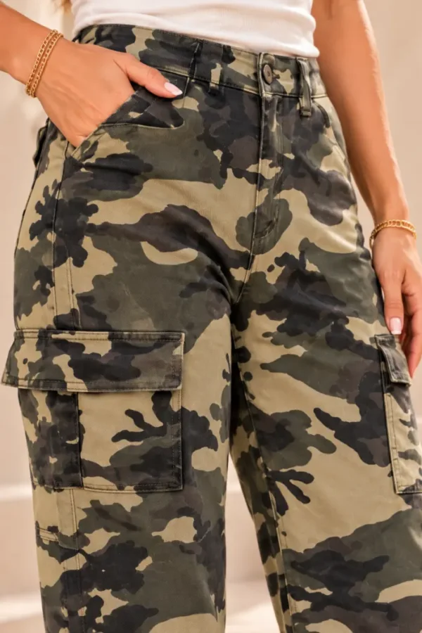 Groene Dames Cargo Broek met Camouflage | Valentina Groene Dames Cargo Broek met Camouflage | Valentina
